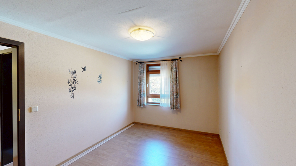 Zimmer 1 OG